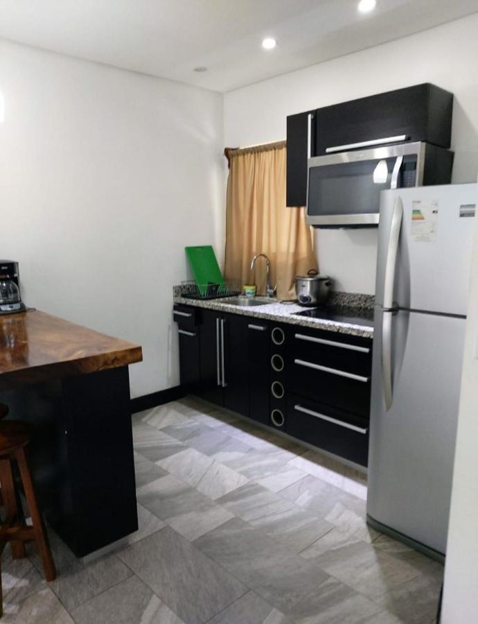 Pura Vida Apartments Quepos Buitenkant foto