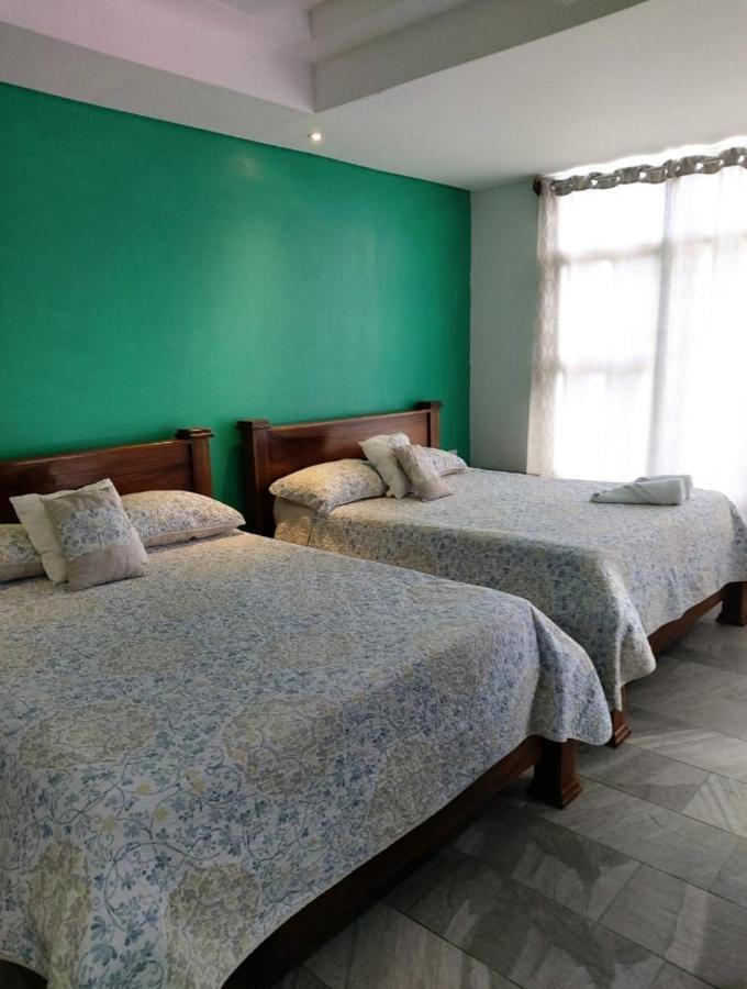 Pura Vida Apartments Quepos Buitenkant foto
