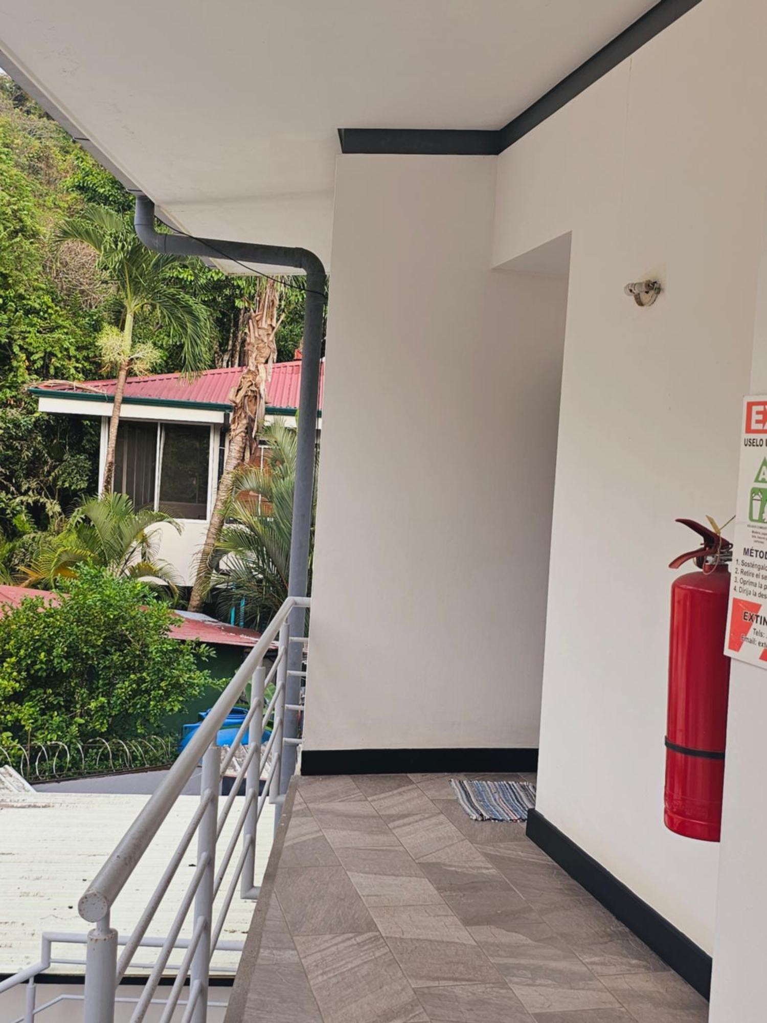 Pura Vida Apartments Quepos Kamer foto